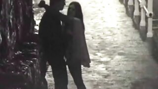 Vuile slet Kylee rijdt stevige lul russische seksfilms in omgekeerde cowgirl-positie